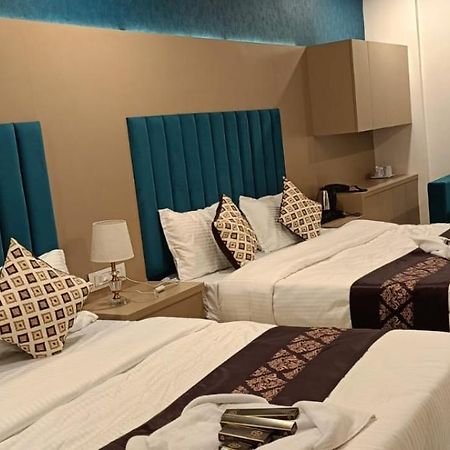 Hotel Royal Square Gandhinagar Luaran gambar