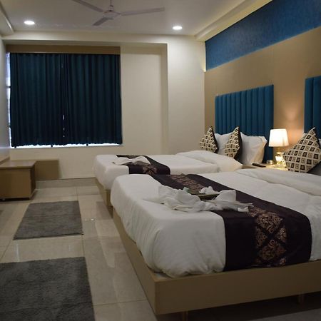 Hotel Royal Square Gandhinagar Luaran gambar