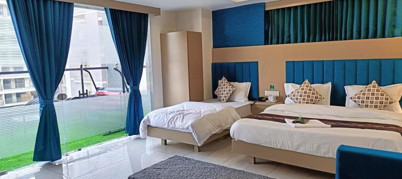 Hotel Royal Square Gandhinagar Luaran gambar