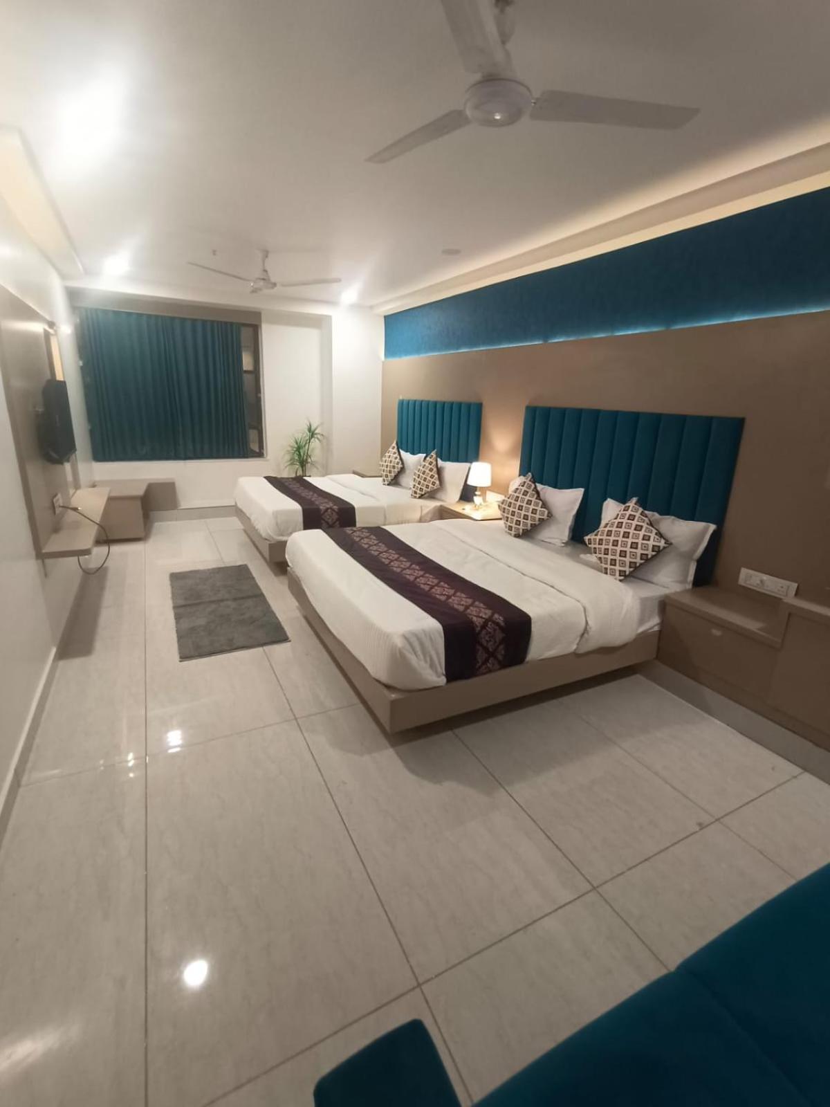 Hotel Royal Square Gandhinagar Luaran gambar